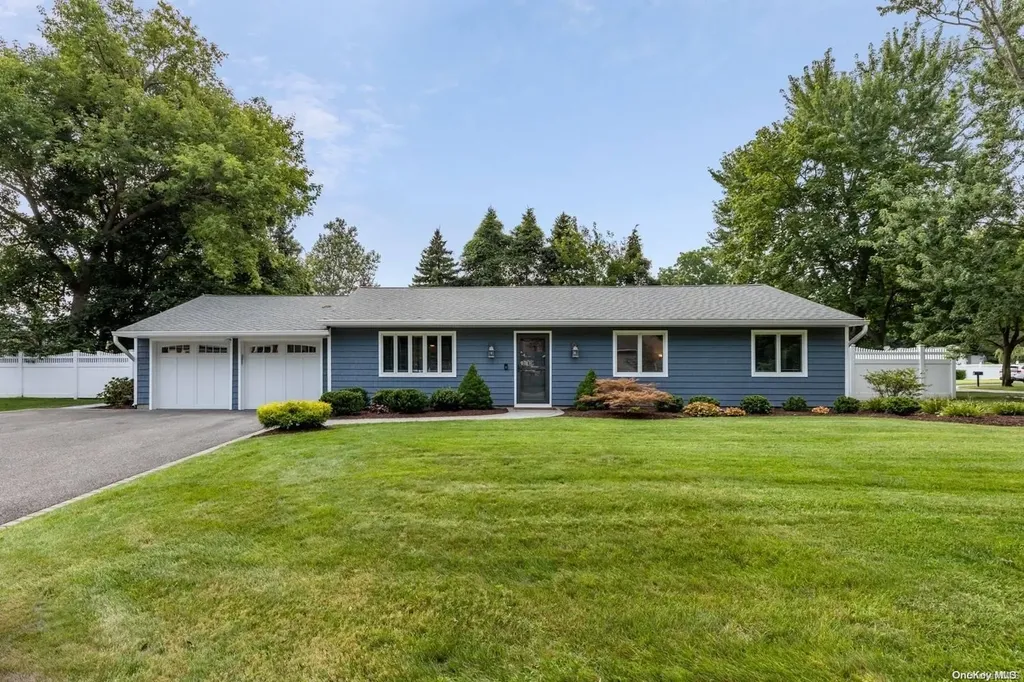 2 Plaza Drive Smithtown NY 11787