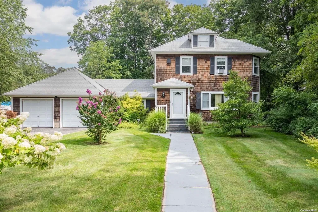 468 Main Street Yaphank NY 11980