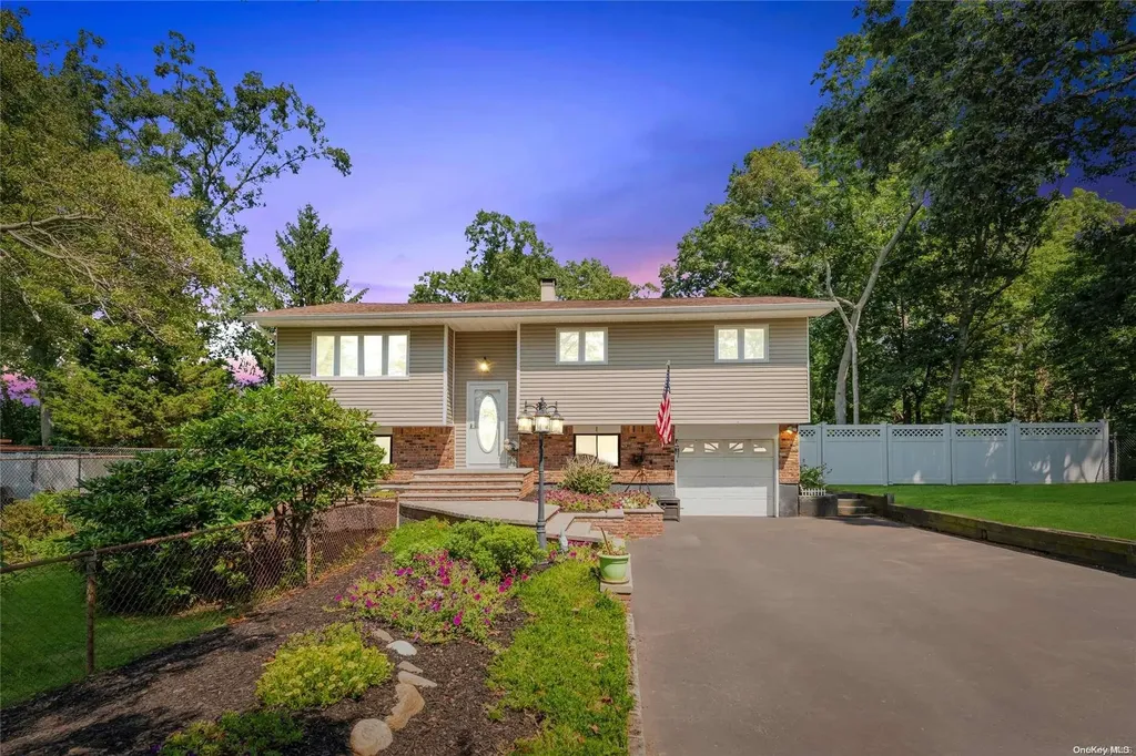 49 Greis Avenue Nesconset NY 11767