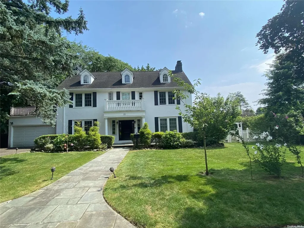 22 Beverly Road Great Neck NY 11021