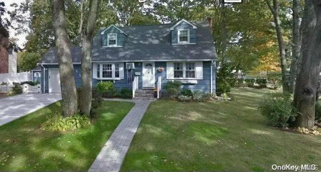 1709 Porter Place North Bellmore NY 11710