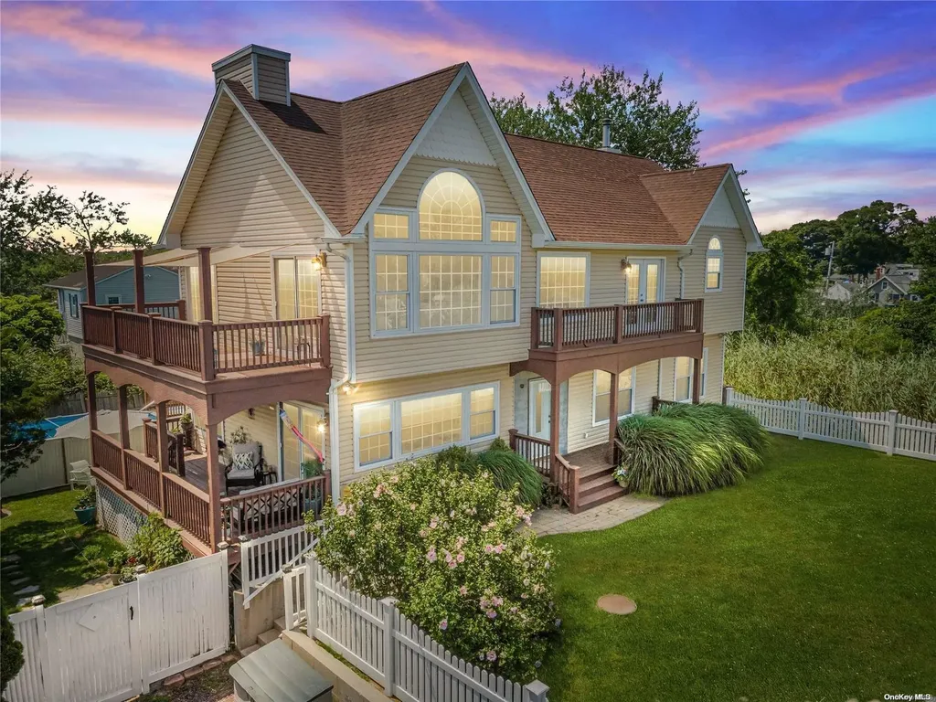 26 Manhasset Drive Mastic Beach NY 11951
