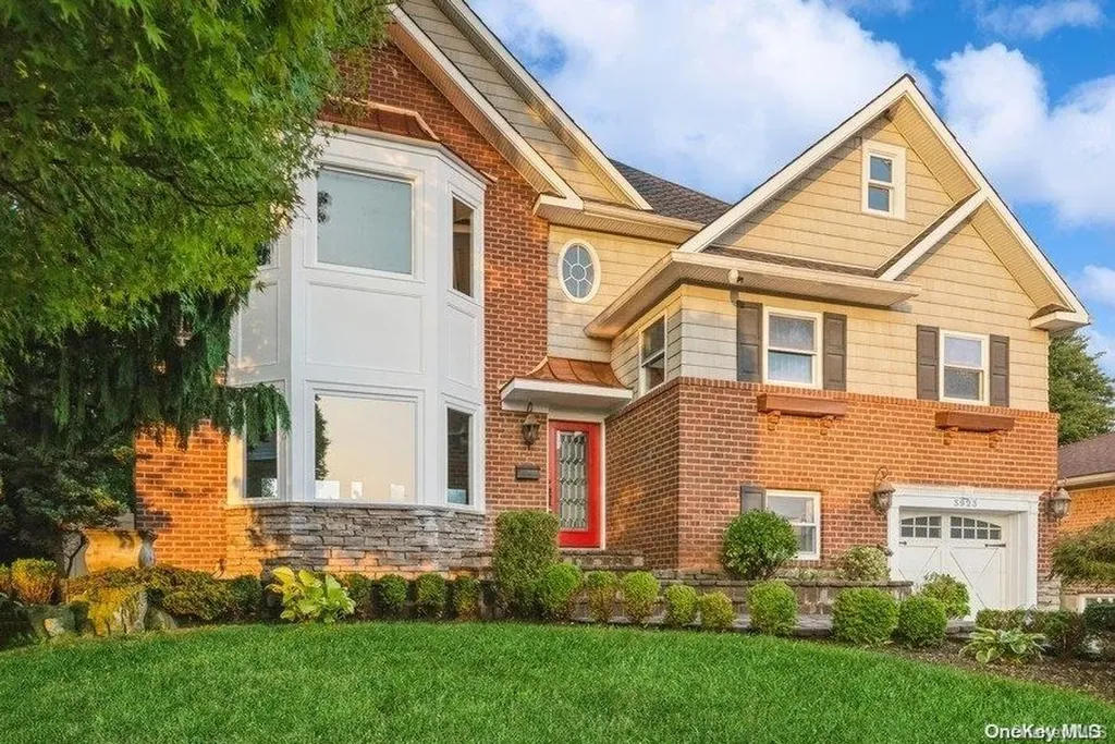 3923 Berger Avenue Bethpage NY 11714