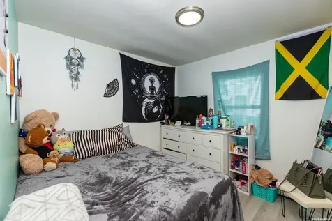 1434 N Clinton Avenue Bay Shore NY 11706