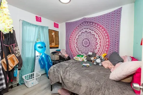 1434 N Clinton Avenue Bay Shore NY 11706