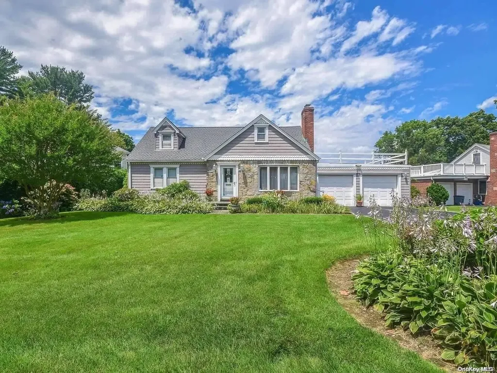 14 Salem Way Glen Head NY 11545