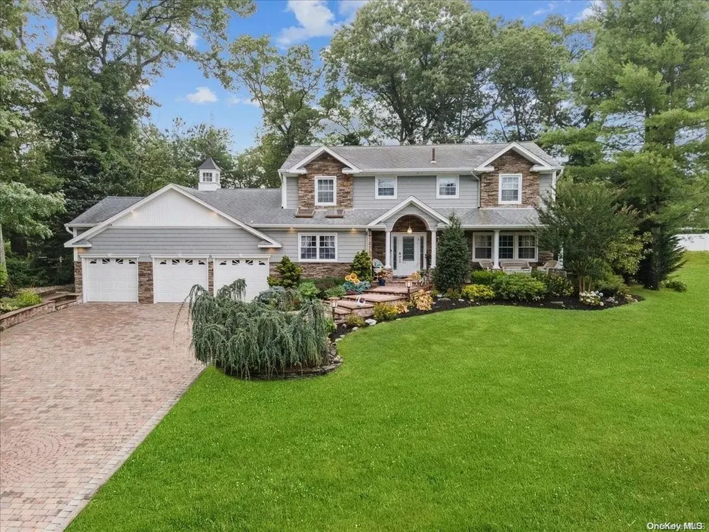 6 Bucknell Drive Plainview NY 11803