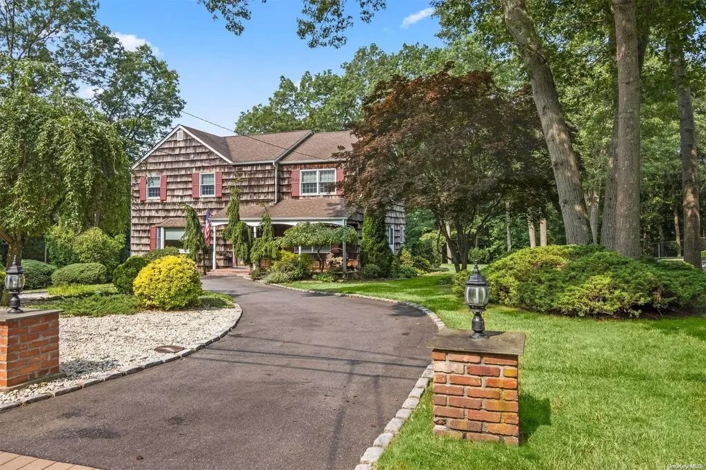 56 Broadview Drive Commack NY 11725