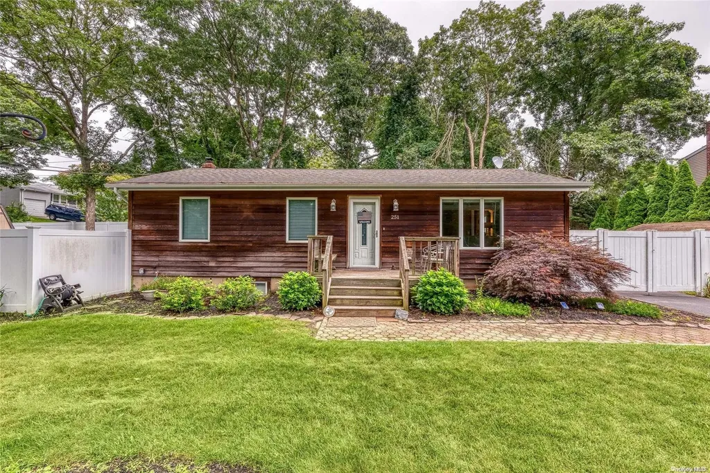 251 Smith Road Shirley NY 11967