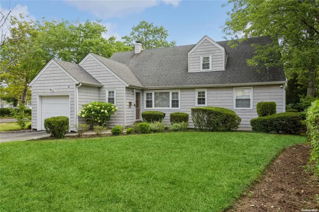 3 Dolores Drive Valley Stream NY 11581