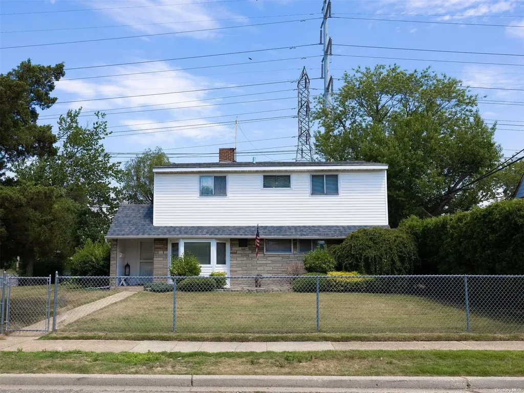 1 Mallard Road Levittown NY 11756
