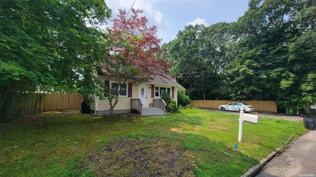 26 Station Avenue Patchogue NY 11772
