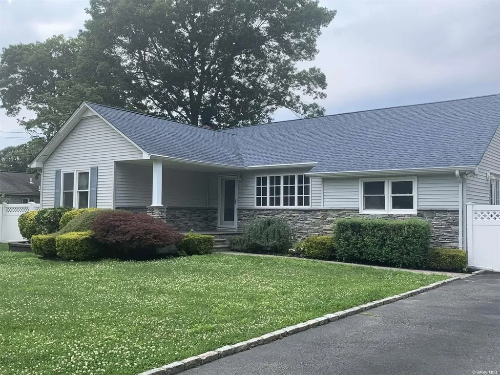 161 Pawnee Avenue Mastic NY 11950