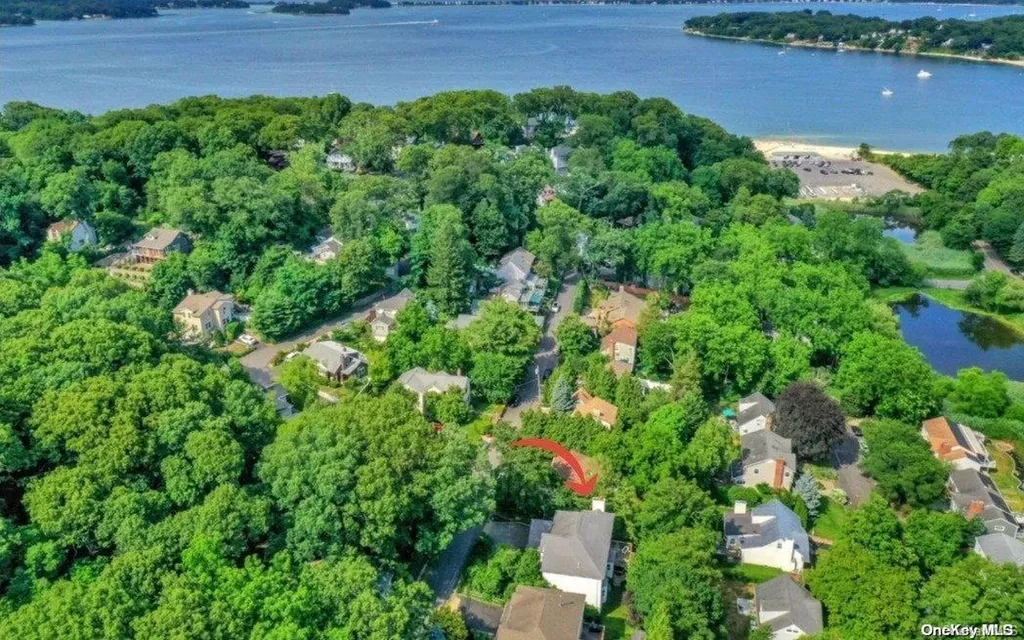 76 Bayview Drive Huntington NY 11743