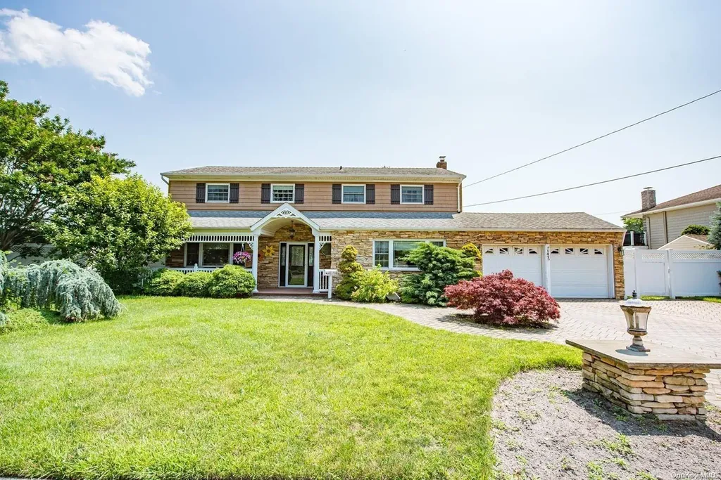 147 Cedar Point Drive West Islip NY 11795