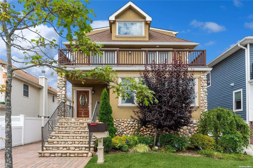 225 E Walnut Street Long Beach NY 11561