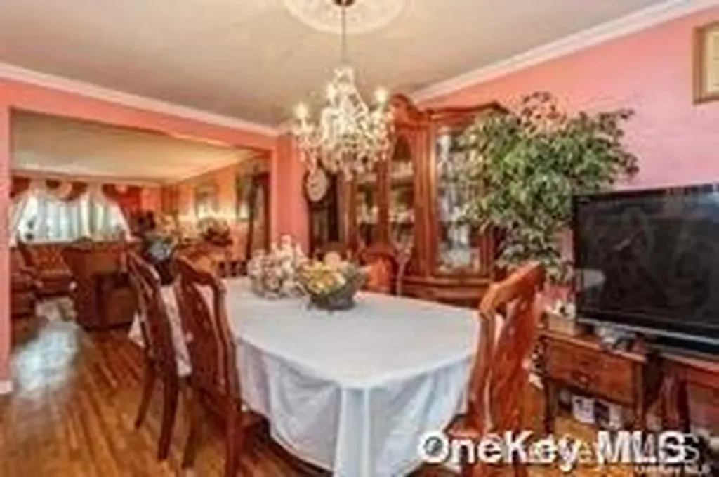 727 E 79th Street Canarsie NY 11236