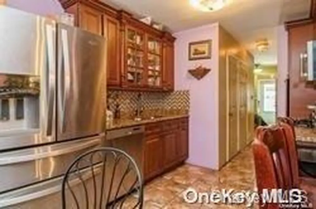 727 E 79th Street Canarsie NY 11236
