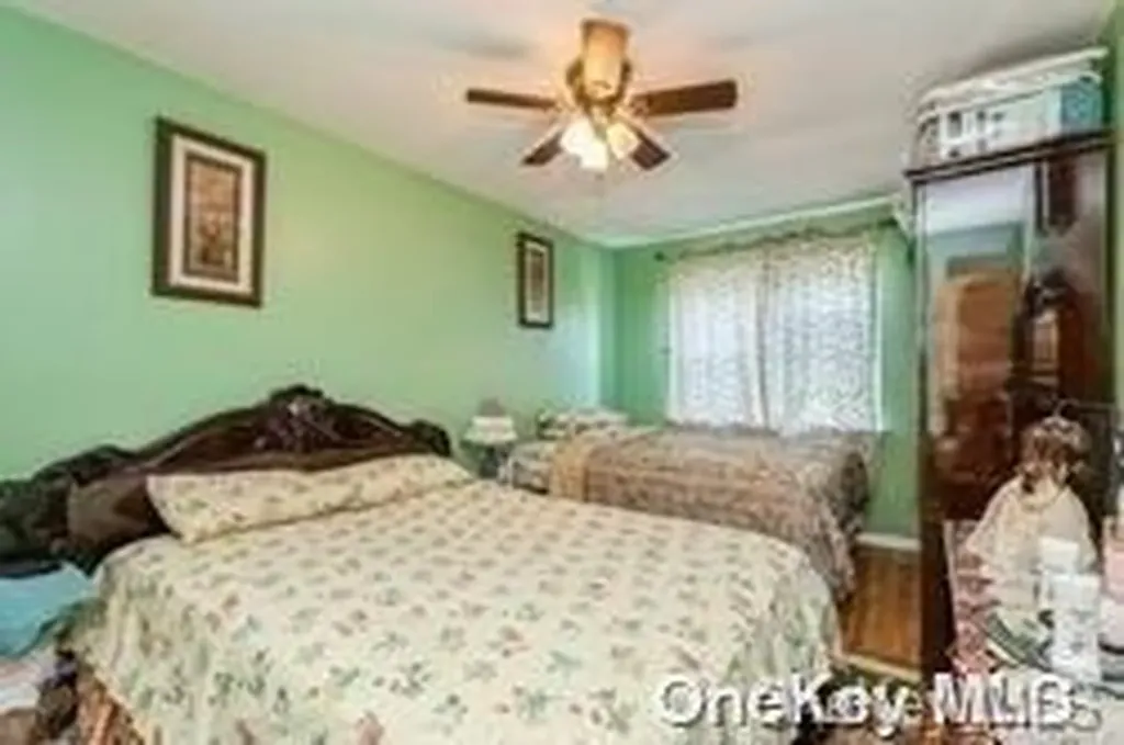 727 E 79th Street Canarsie NY 11236