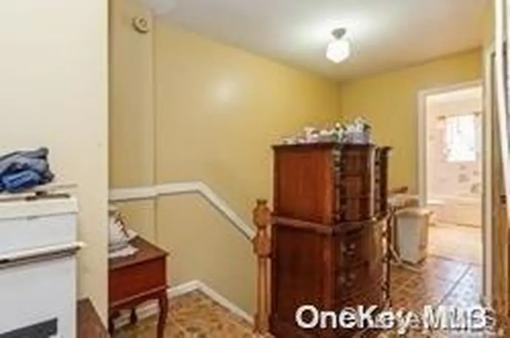 727 E 79th Street Canarsie NY 11236
