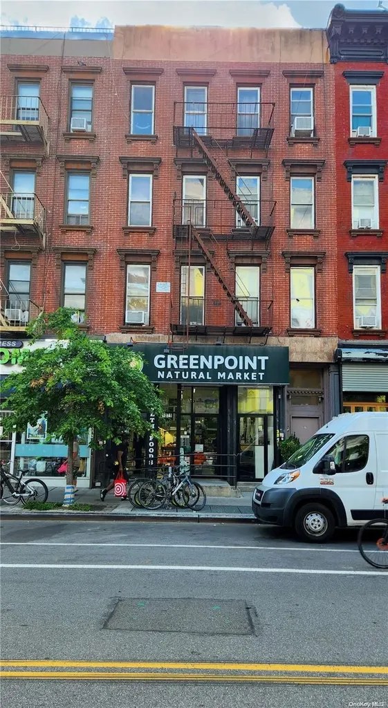 1021 Manhattan Avenue Brooklyn NY 11222