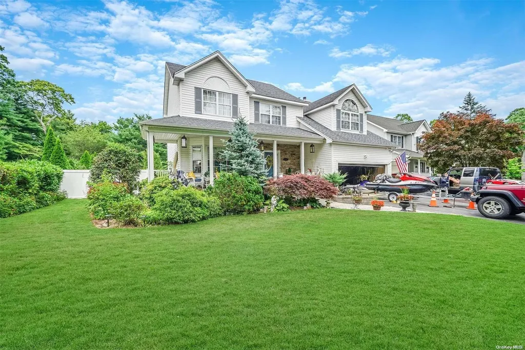 53 Prospect Street Smithtown NY 11787