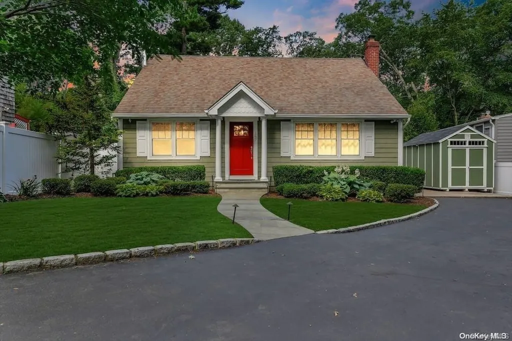 167 Maple Avenue Northport NY 11768
