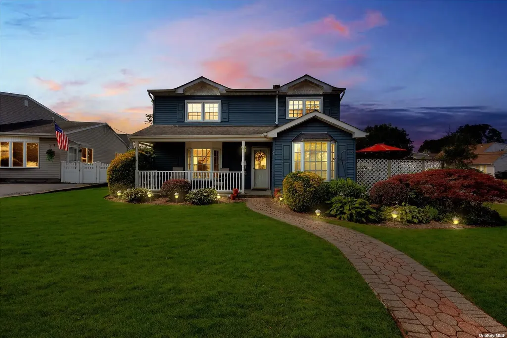 2 Baker Lane Levittown NY 11756
