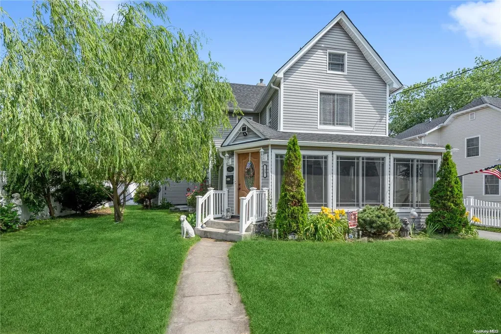 23 Carman Street Patchogue NY 11772