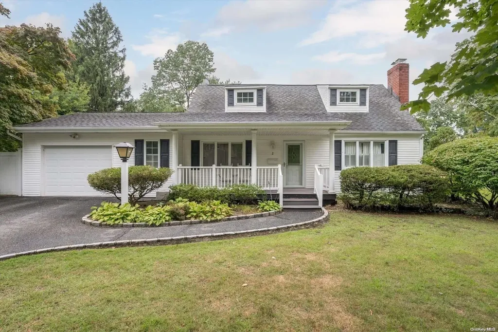 2 Laurel Lane Commack NY 11725