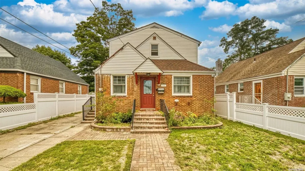 152 Mason Street Hempstead NY 11550
