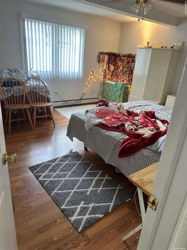 43 Crag Lane Levittown NY 11756