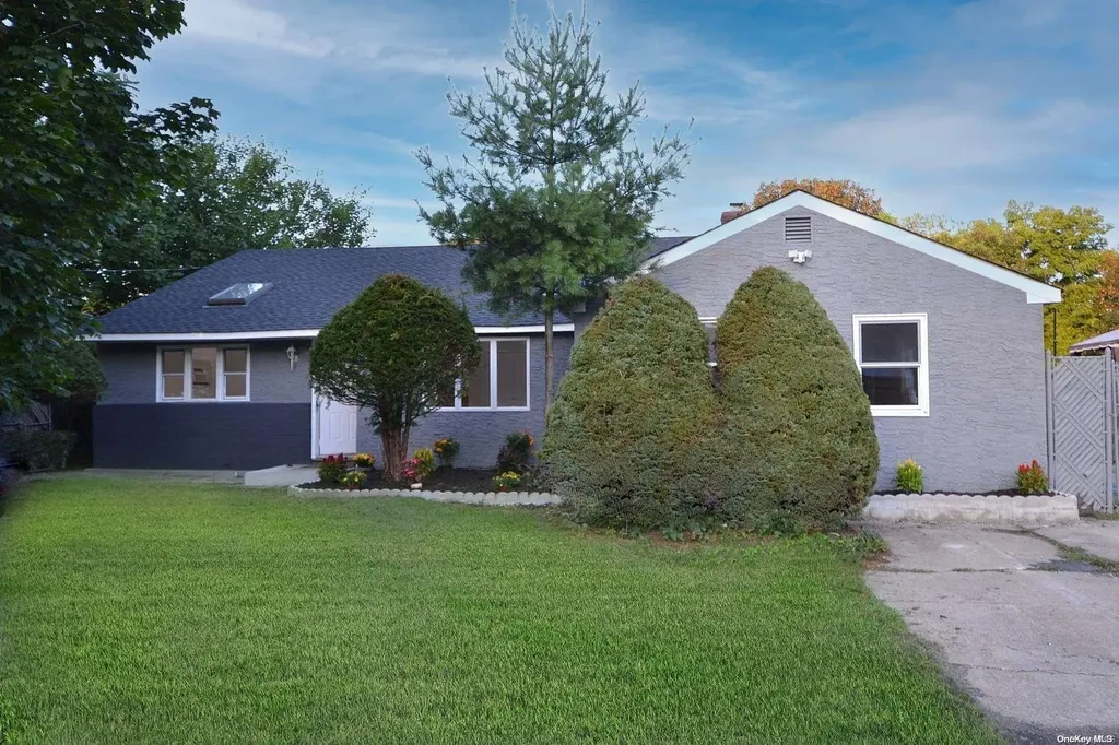 11 Forrest Avenue Centereach NY 11720