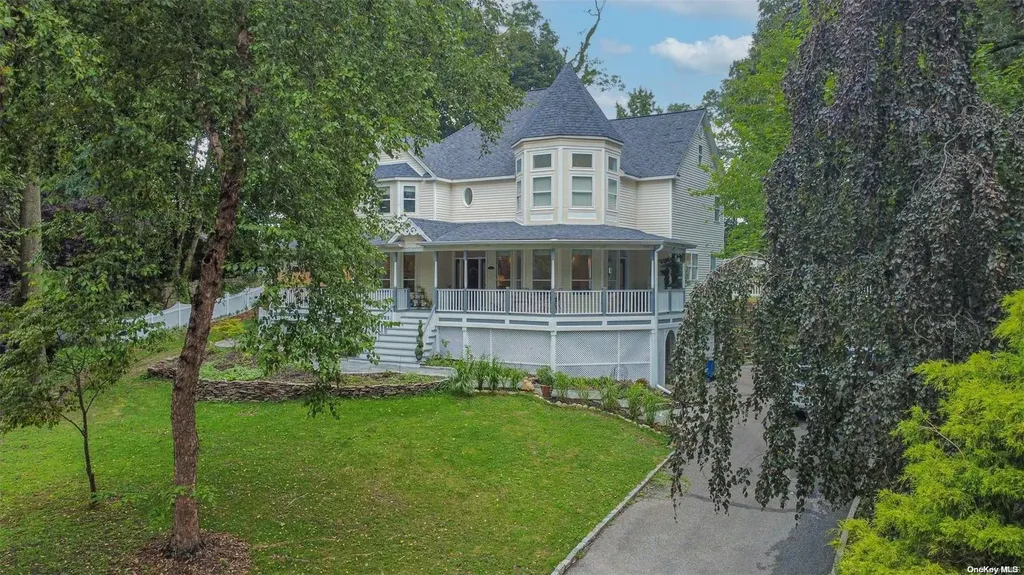21 Salem Drive Stony Brook NY 11790