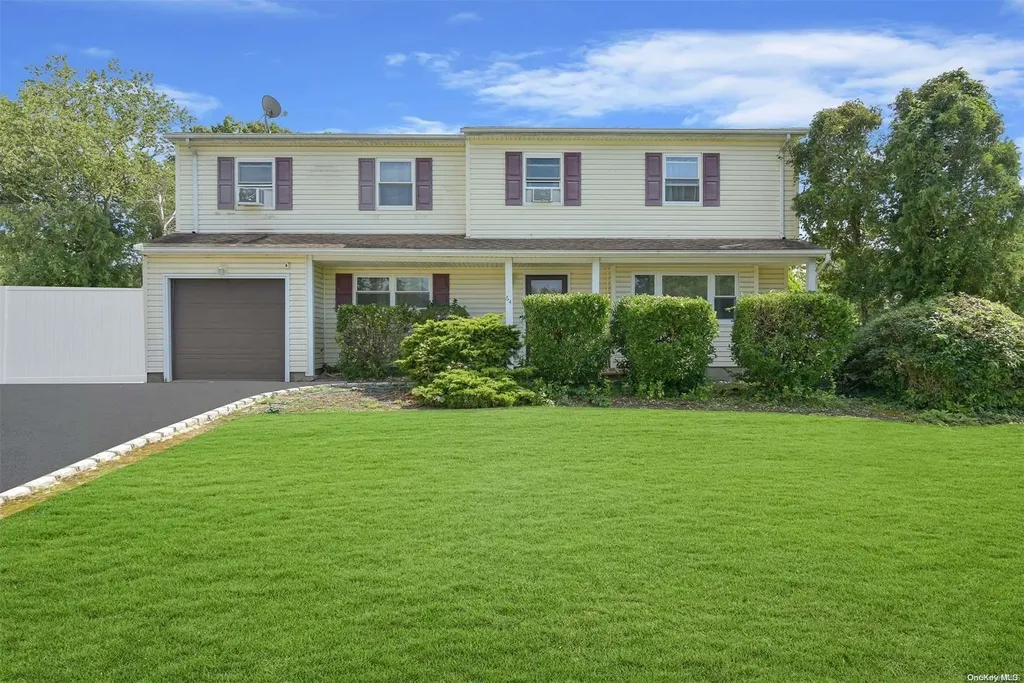 64 Corbin Avenue East Patchogue NY 11772