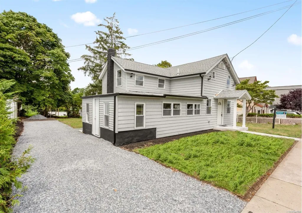 2526 Grand Avenue Baldwin NY 11510