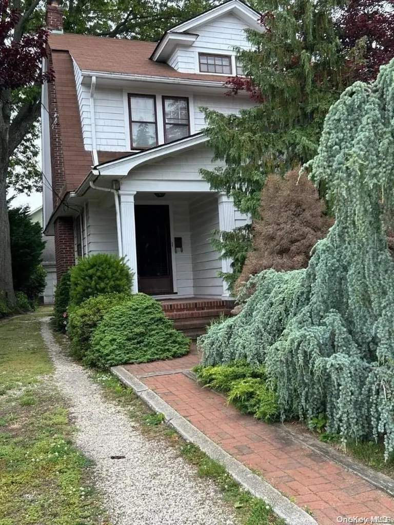 55 Lenox Avenue Lynbrook NY 11563