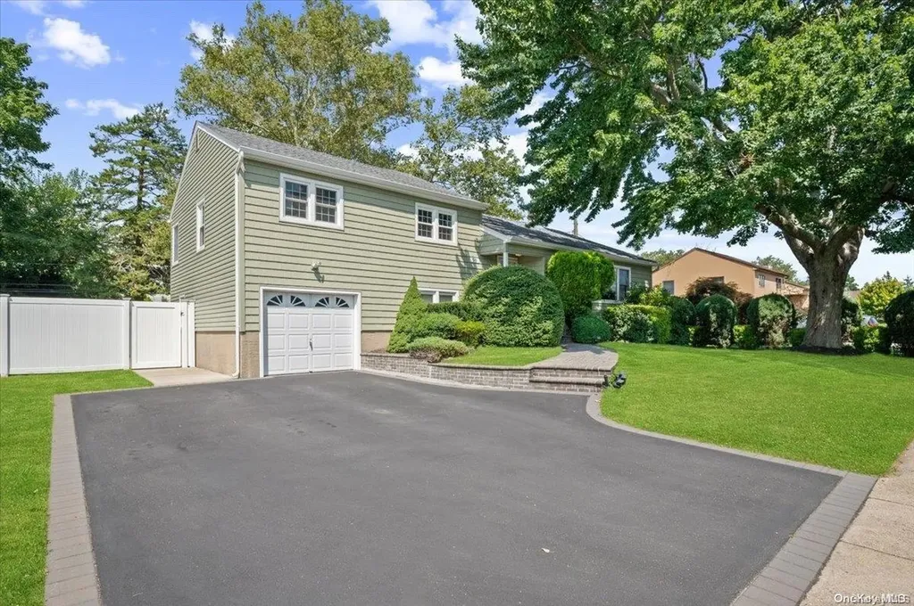 90 Ketcham Road Hicksville NY 11801