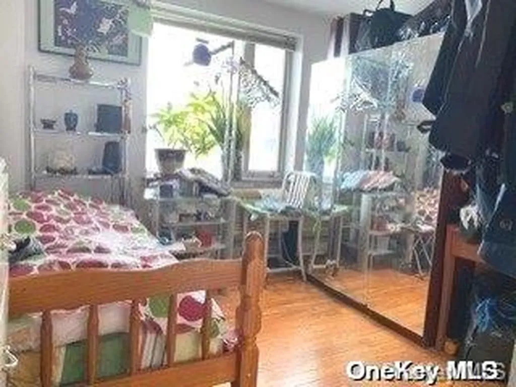132-03 Sanford Avenue Flushing NY 11355
