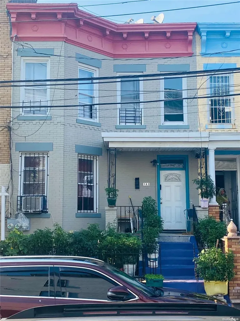 183 Mckinley Avenue Brooklyn NY 11208