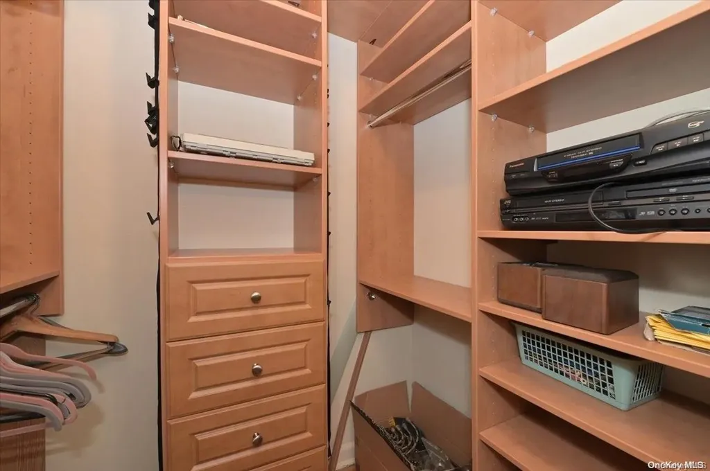 84-01 Main Street Briarwood NY 11435