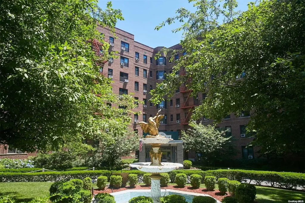 84-01 Main Street Briarwood NY 11435