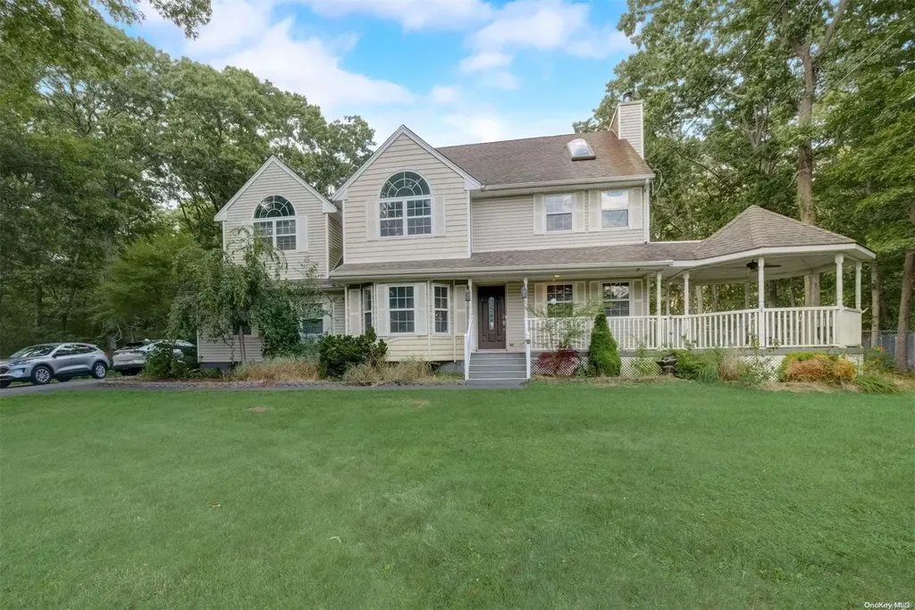 129 Barnes Road Moriches NY 11955