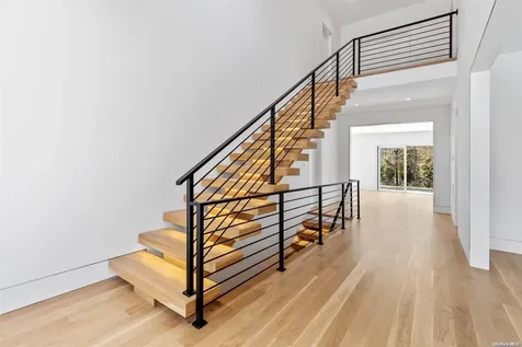 354 Saint Andrews Road Southampton NY 11968