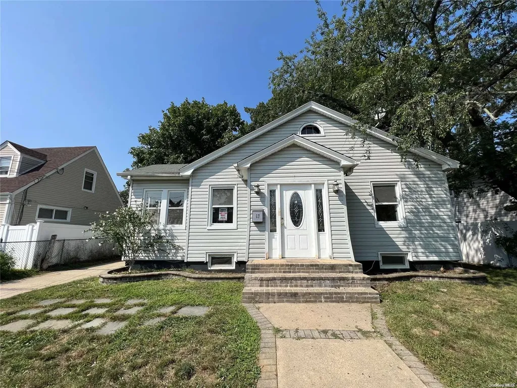 67 E Marshall Street Hempstead NY 11550