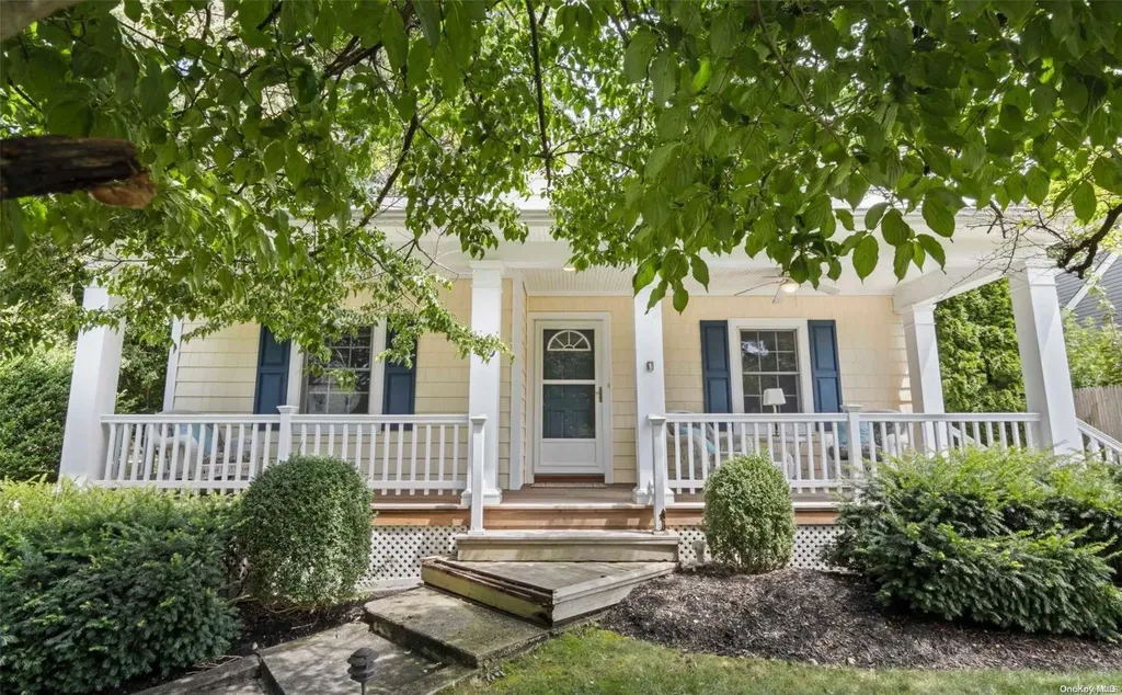 66 Scudder Place Northport NY 11768