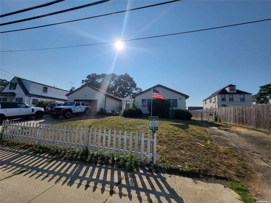 1132 Hunter Avenue Valley Stream NY 11580