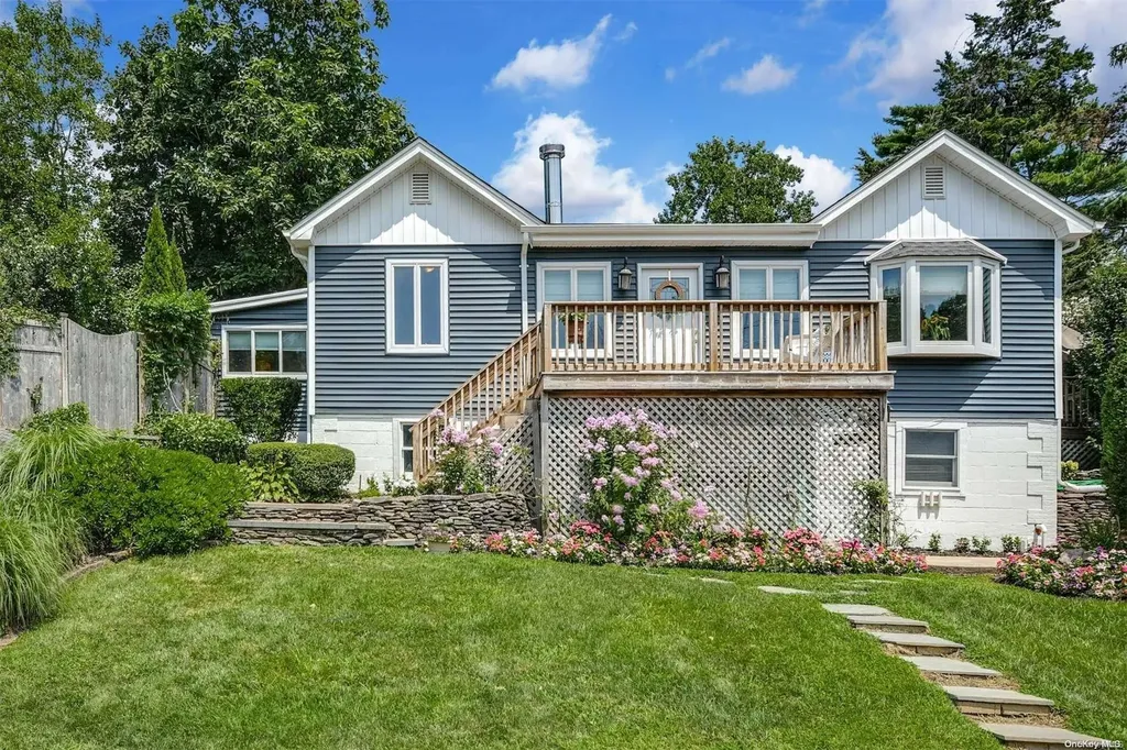 34 Cedar Valley Lane Huntington NY 11743