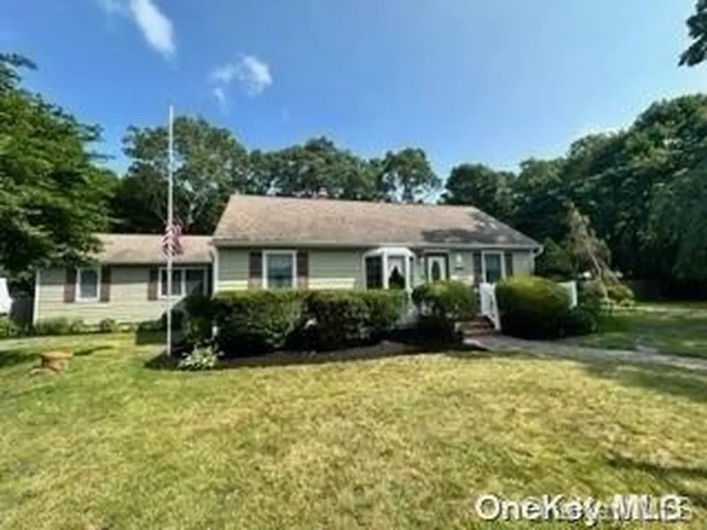 19 Katy Street Patchogue NY 11772