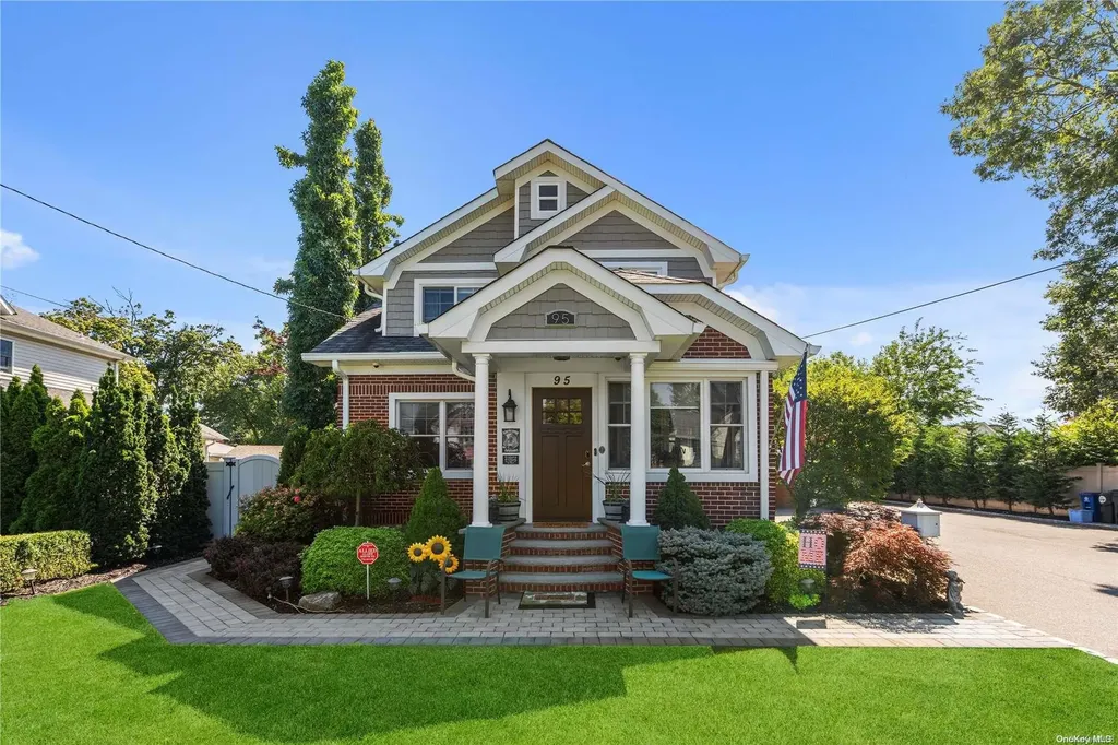 95 Rider Avenue Patchogue NY 11772